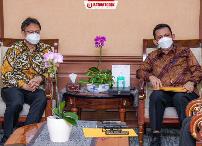 Gubernur Kepri, H. Ansar Ahmad dan Menteri Kesehatan RI, Budi Gunadi Sadikin
